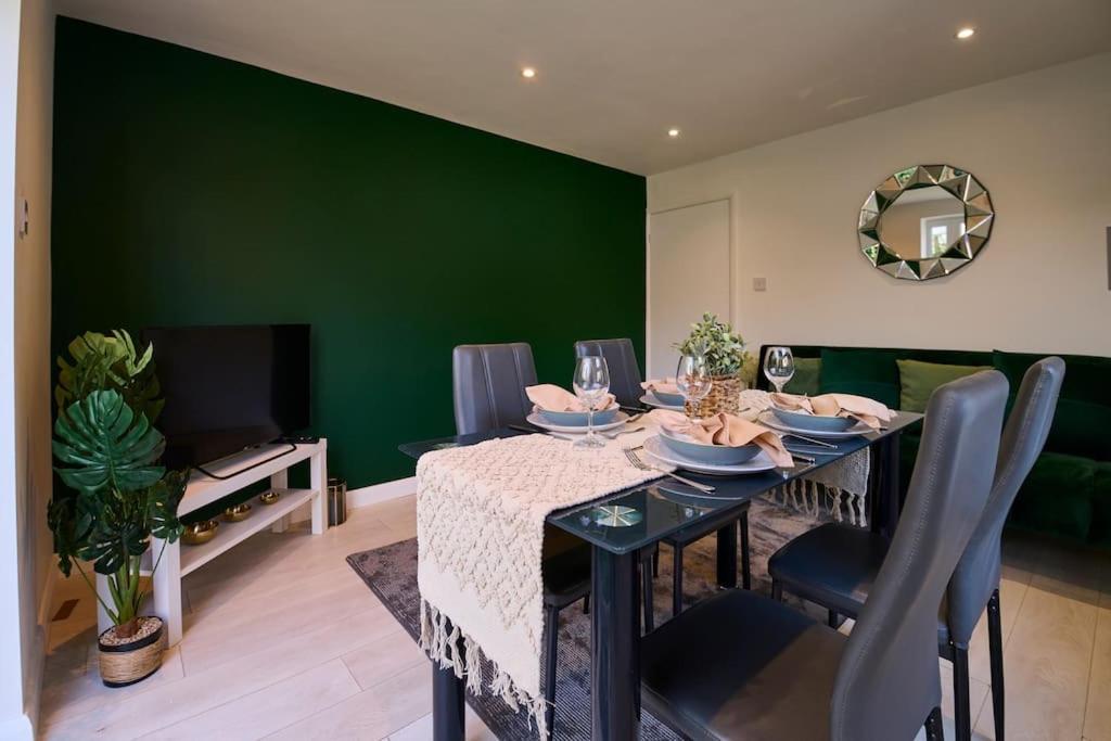 Fabulous 3 Bed Nw London Apartment With Private Garden Kültér fotó