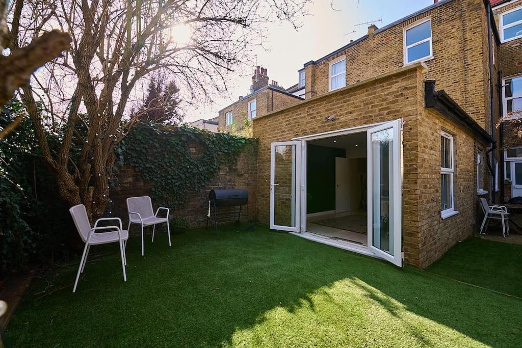 Fabulous 3 Bed Nw London Apartment With Private Garden Kültér fotó
