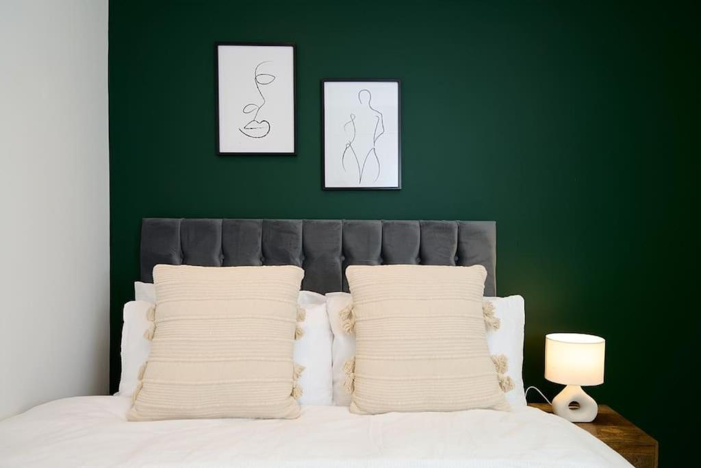 Fabulous 3 Bed Nw London Apartment With Private Garden Kültér fotó