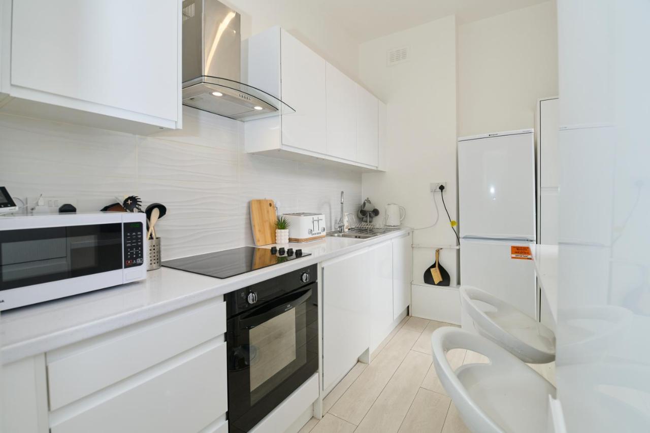Fabulous 3 Bed Nw London Apartment With Private Garden Kültér fotó